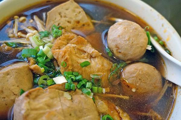 【台北美食】懿品小珍-帶有濃郁麻香味的美味麻辣美食