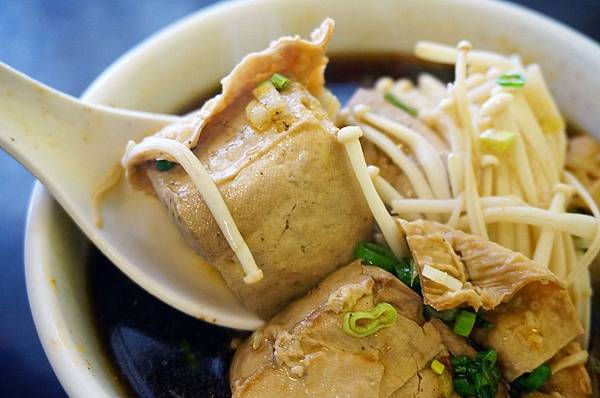 【台北美食】懿品小珍-帶有濃郁麻香味的美味麻辣美食