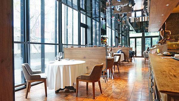 【台北美食】TK SEAFOOD & STEAK-獨特風味！14天乾式熟成櫻桃鴨胸