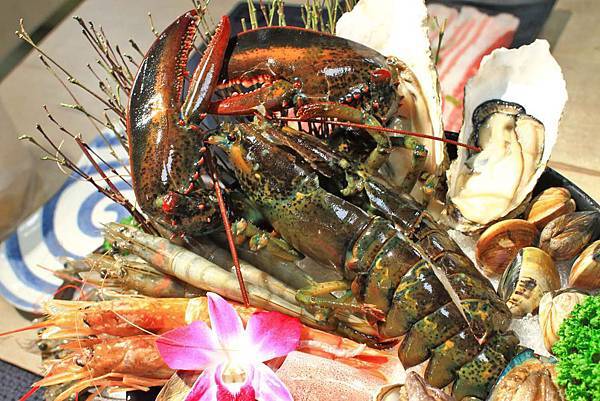 【新竹美食】Umi火鍋水產直賣所-活體龍蝦、鮑魚、貝類海鮮，新鮮海產美味讓你吃的到