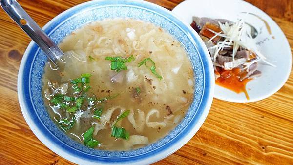【台北美食】大稻埕米粉湯-隱藏在巷弄裡的隱藏版米粉湯 【台北美食】大稻埕米粉湯-隱藏在巷弄裡的隱藏版米粉湯