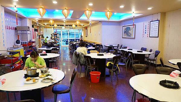 【蘆洲美食】尚品石頭火鍋-自助式的石頭火鍋店