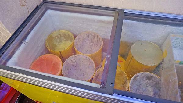 【蘆洲美食】尚品石頭火鍋-自助式的石頭火鍋店