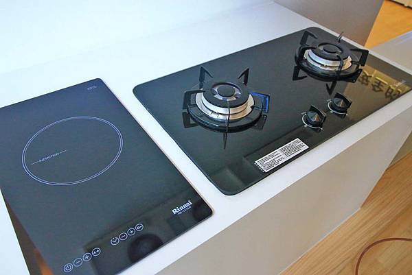 【台北建案】常殷泊美-低總價！近萬坪公園環繞挑高３米４的小坪數捷運豪宅