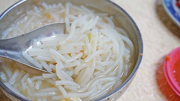 【台北美食】北投古早味米粉湯-便宜又美味的米粉湯小吃