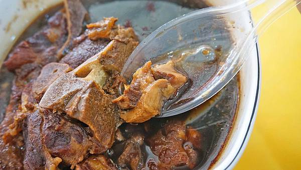 【台北美食】吉馥十全排骨-附近上班族都會來品嚐的便宜小吃