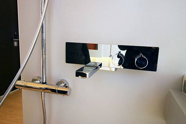 【台北建案】常殷泊美-低總價！近萬坪公園環繞挑高３米４的小坪數捷運豪宅