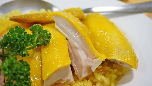 【台北美食】瑞記海南雞飯-軟嫩到幾乎不用咬動就能入口的海南雞肉飯 【台北美食】瑞記海南雞飯-軟嫩到幾乎不用咬動就能入口的海南雞肉飯