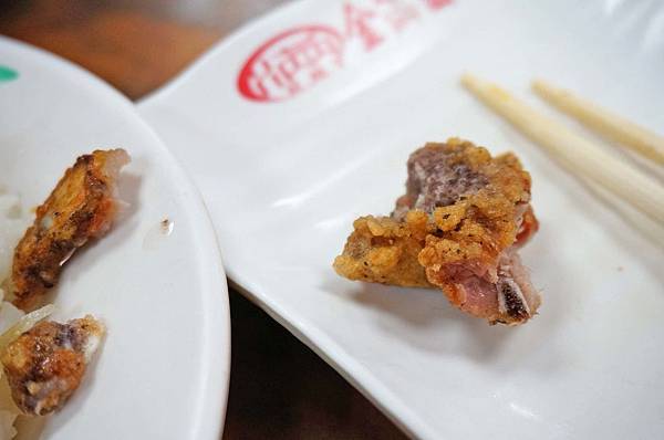 【台北美食】金滿園排骨-西門町巷弄裡的45年老字號排骨飯