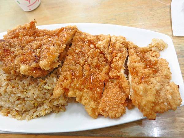 【淡水美食】翊芳小館-淡江大學附近無敵大份量美食店家