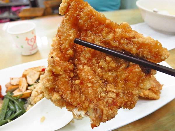 【淡水美食】翊芳小館-淡江大學附近無敵大份量美食店家