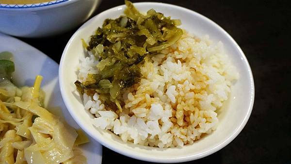 【中和美食】月星擔仔麵土雞肉-便宜又美味的土雞肉飯 【中和美食】月星擔仔麵土雞肉-便宜又美味的土雞肉飯