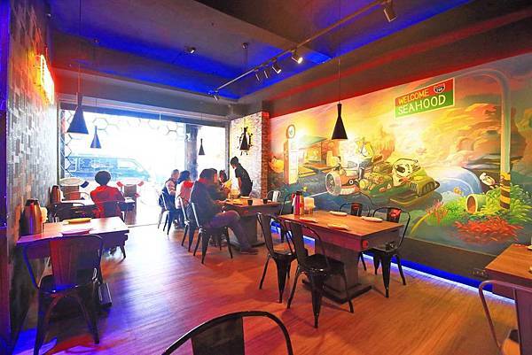 【台中美食】水貨烤魚-一吃停不下手,一口接一口的鮮甜烤魚火鍋料理!