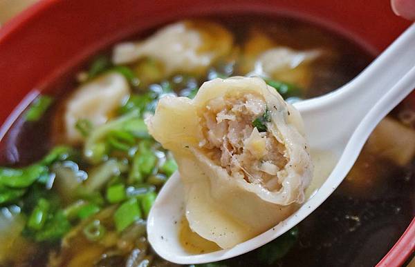 【新店美食】正點小廚-碧潭景點超人氣美食小吃店 【新店美食】正點小廚-碧潭景點超人氣美食小吃店