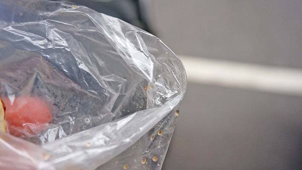 【三重美食】李記素食水煎包-CP值爆表!跟拳頭一樣大的水煎包1顆6元 【三重美食】李記素食水煎包-CP值爆表!跟拳頭一樣大的水煎包1顆6元