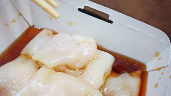 【台北美食】心心港式腸粉-夜市裡超人氣排隊美食 【台北美食】心心港式腸粉-夜市裡超人氣排隊美食