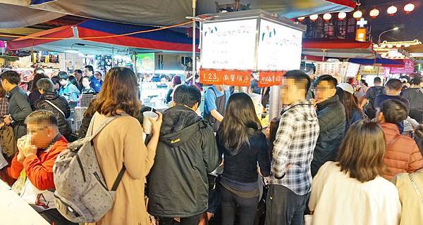 【台北美食】心心港式腸粉-夜市裡超人氣排隊美食 【台北美食】心心港式腸粉-夜市裡超人氣排隊美食