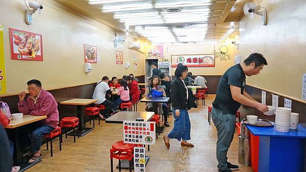 【台北美食】侏儸紀醬汁魷魚-饒河夜市裡超強排隊美食店家