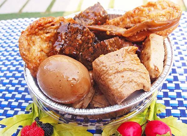 【台中美食】審計新村gai aa Lobi麻辣滷味-保證吃完還吮指回味!