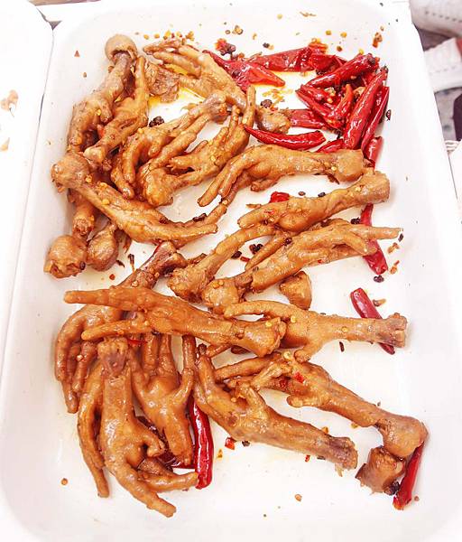 【台中美食】審計新村gai aa Lobi麻辣滷味-保證吃完還吮指回味!