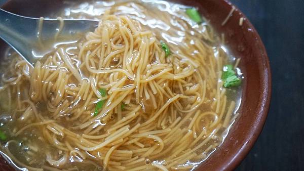 【淡水美食】新春大腸蚵仔麵線-湯頭鮮美的蚵仔麵線店