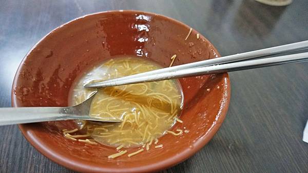 【淡水美食】新春大腸蚵仔麵線-湯頭鮮美的蚵仔麵線店