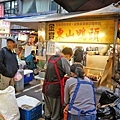 【台北美食】金賞東山鴨頭-還沒開店就擁進不少排隊人潮的超強路邊攤