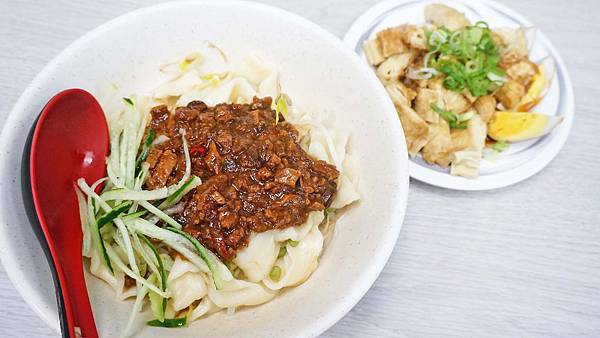 【台北美食】王艇長酢醬麵-讓你吃了會上癮的超美味小吃店 【台北美食】王艇長酢醬麵-讓你吃了會上癮的超美味小吃店