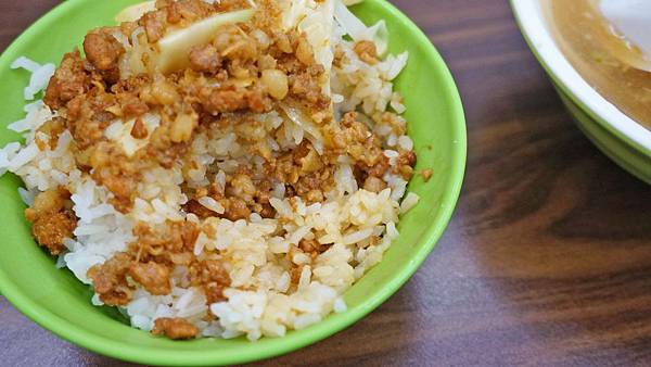 【台北美食】東門赤肉羹-吃過都讚不絕口！超過30年老字號美食小吃店