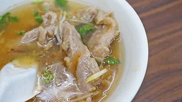 【台北美食】東門赤肉羹-吃過都讚不絕口！超過30年老字號美食小吃店