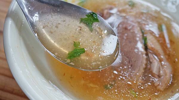 【三重美食】肉羹明魯肉飯-24小時不打祥，隨時都能品嚐到的美味小吃店