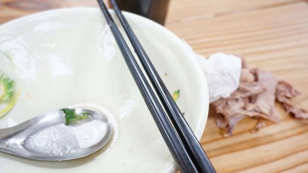 【三重美食】肉羹明魯肉飯-24小時不打祥，隨時都能品嚐到的美味小吃店