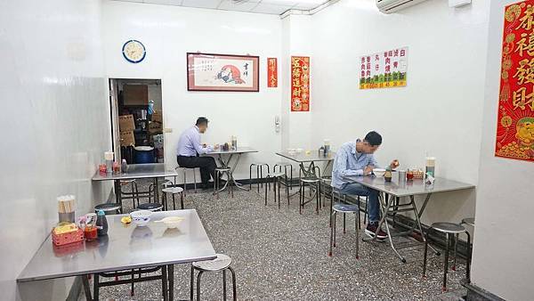 【台北美食】肉羹魯肉飯-沒有店名的超級美味小吃店