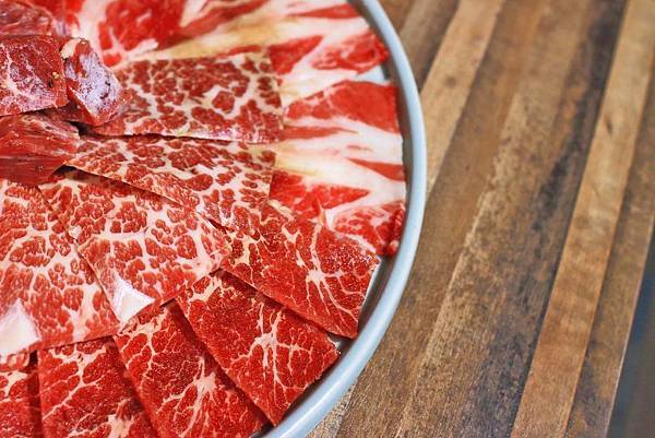 【三重美食】原燒O-NiKU三重龍門店-不到千元吃好肉，多重DIY吃法變化無窮