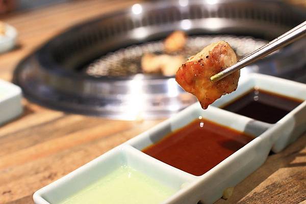 【三重美食】原燒O-NiKU三重龍門店-不到千元吃好肉，多重DIY吃法變化無窮