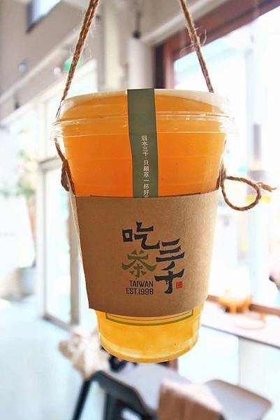 【台中美食】吃茶三千-顛覆你對茶館的印象！品茶、喝茶、做茶及全台第一座室內茶園創新茶館