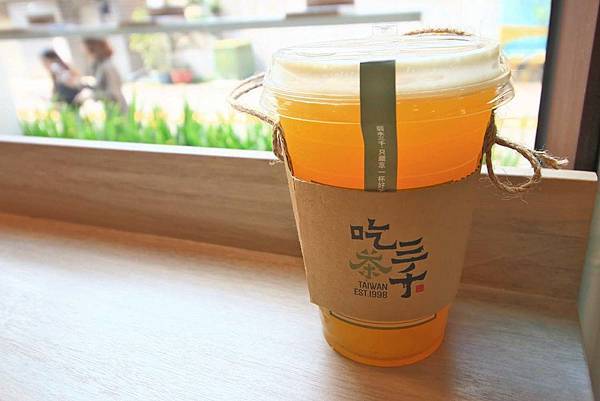 【台中美食】吃茶三千-顛覆你對茶館的印象！品茶、喝茶、做茶及全台第一座室內茶園創新茶館