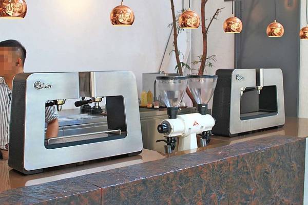 【台中美食】吃茶三千-顛覆你對茶館的印象！品茶、喝茶、做茶及全台第一座室內茶園創新茶館