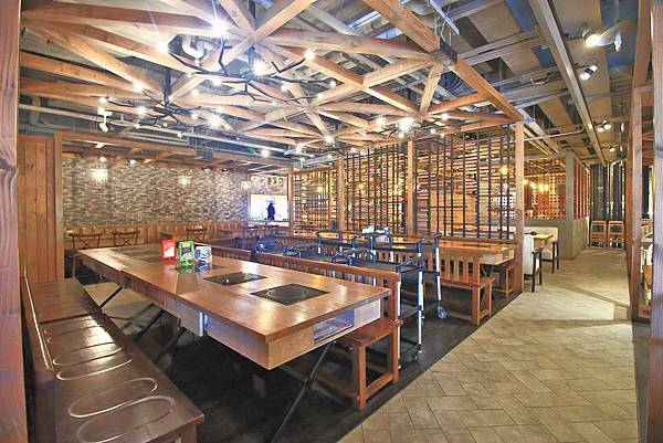 【林口美食】夏部Shabu壽喜燒-699元澳洲和牛、伊比利豬無限量只到飽！