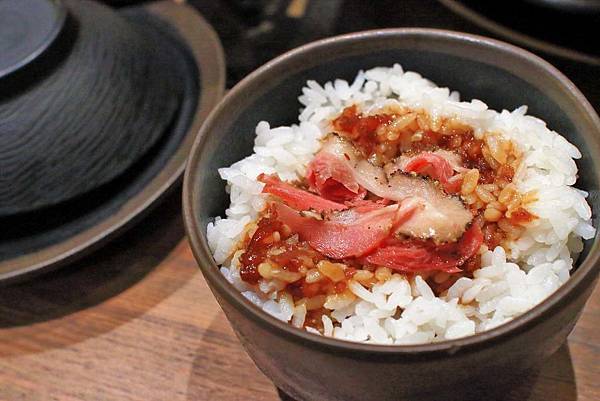 【林口美食】夏部Shabu壽喜燒-699元澳洲和牛、伊比利豬無限量只到飽！