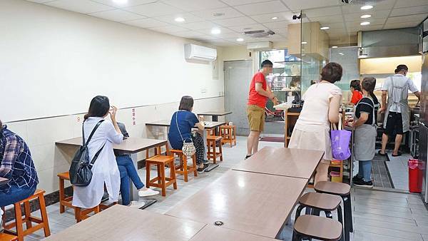 【台北美食】富久湯圓大王-位於熱鬧市場附近巷弄裡的美食