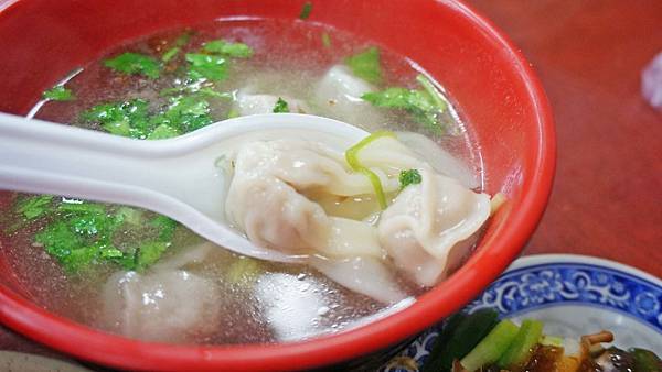 【台北美食】闔家小吃-附近居民都極力推薦的美食小吃店