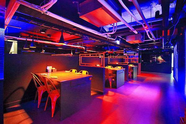 【中壢美食】水貨烤魚火鍋-讓人停不下手，越吃越迷人的大份量烤魚火鍋