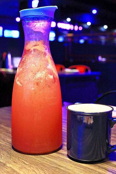 【中壢美食】水貨烤魚火鍋-讓人停不下手，越吃越迷人的大份量烤魚火鍋