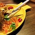 【中壢美食】水貨烤魚火鍋-讓人停不下手，越吃越迷人的大份量烤魚火鍋