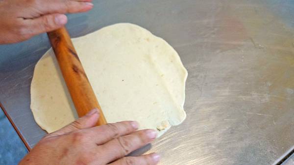 【三重美食】雪釀餅-完全不輸給蔥油餅美味的獨特美味～！