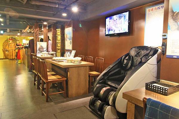 【台北美食】問鼎麻辣鍋養生鍋-吃的到令人回味無窮的美國冷藏肋眼麻辣火鍋店