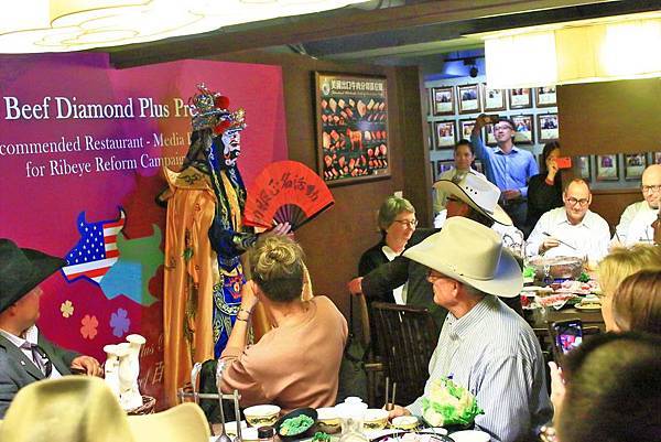 【台北美食】問鼎麻辣鍋養生鍋-吃的到令人回味無窮的美國冷藏肋眼麻辣火鍋店