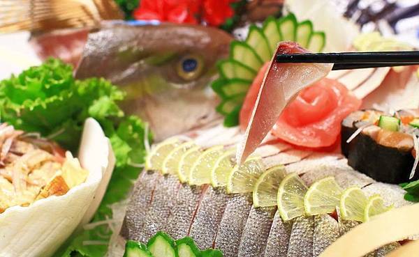 【內湖美食】88號樂章婚宴會館-有如花海般夢幻的婚宴場地，令人著迷的環境氛圍