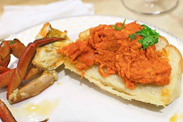 【內湖美食】88號樂章婚宴會館-有如花海般夢幻的婚宴場地，令人著迷的環境氛圍